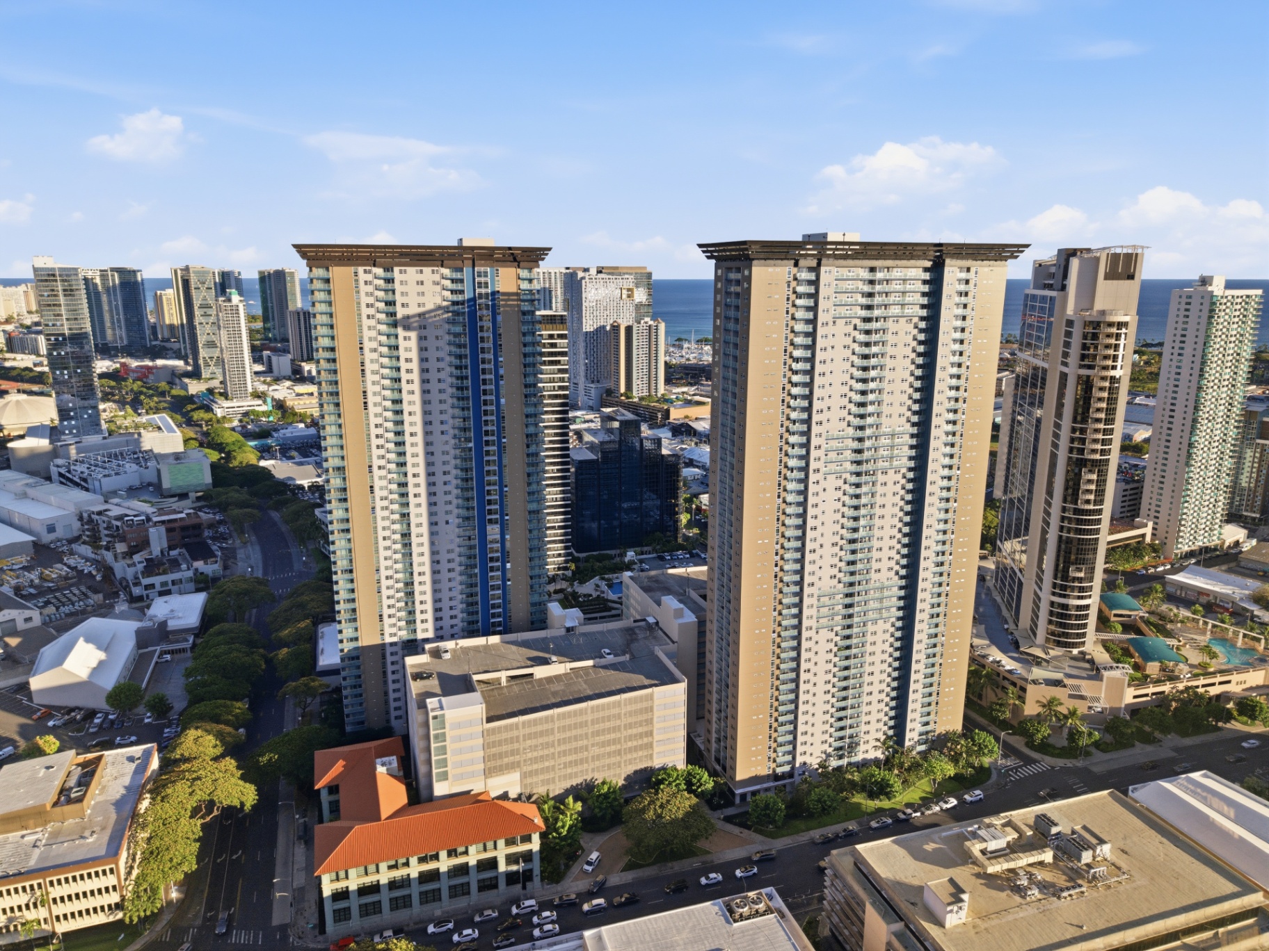 Aerial side view of 801 South St towers